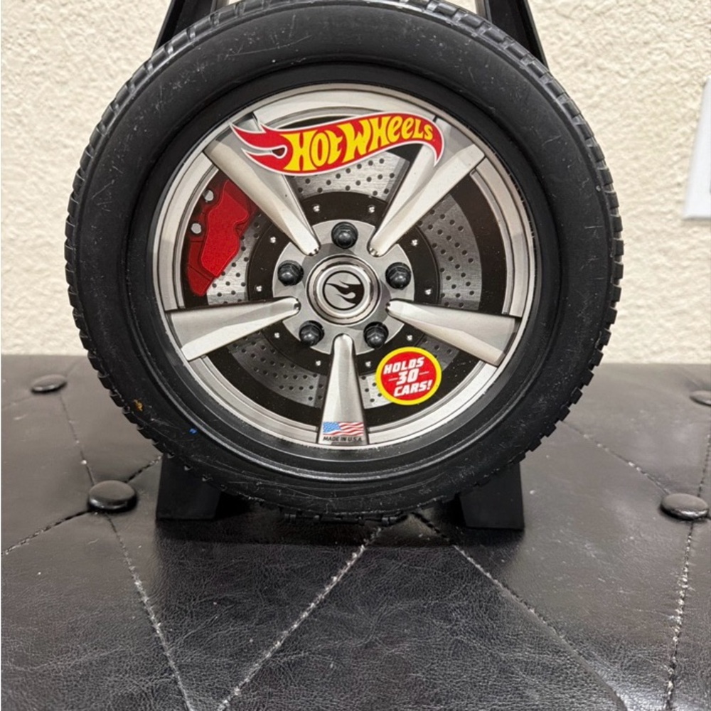 Hot Wheels Tire Storage Carrying Case Holds 30 Cars